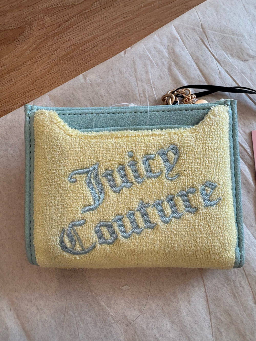 New juicy couture gelato on the beach bifold Wallet